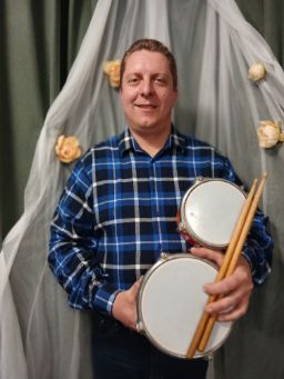 <b>MgA. </b><b>Josef Novák</b><br>bicí nástroje&nbsp;