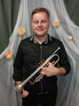 <b>Petr Pospíšil dipl</b><b>. um.</b><br>žesťové nástroje, zobcová flétna, dechový soubor, hudební nauka